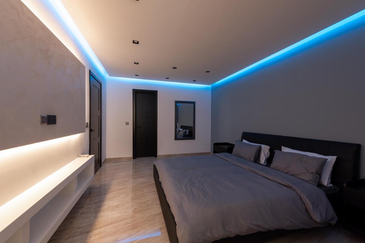 Luxury 2 Bed Apartment In The Heart Of St Julians Сент Джулианс Экстерьер фото