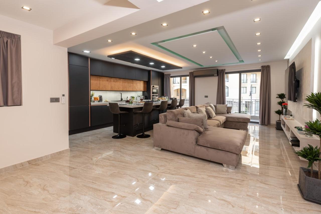 Luxury 2 Bed Apartment In The Heart Of St Julians Сент Джулианс Экстерьер фото