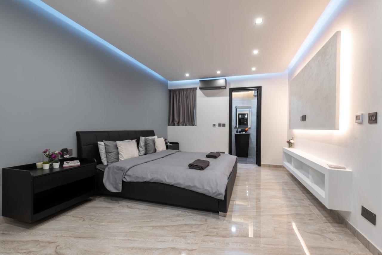 Luxury 2 Bed Apartment In The Heart Of St Julians Сент Джулианс Экстерьер фото